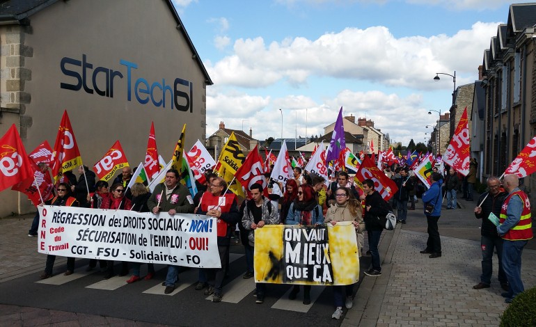 400 manifestants contre la loi travail à Alençon