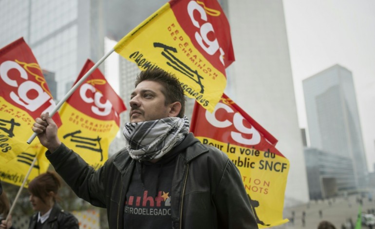 Paris (AFP). Un 1er mai syndical tendu sous le signe de la loi travail