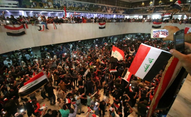Bagdad (AFP). Irak: Bagdad sous haute sécurité après l'occupation du Parlement