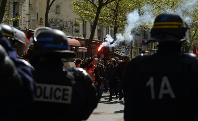 Paris (AFP). Le syndicat Alliance appelle les policiers à se mobiliser le 18 mai contre "la haine anti-flic"