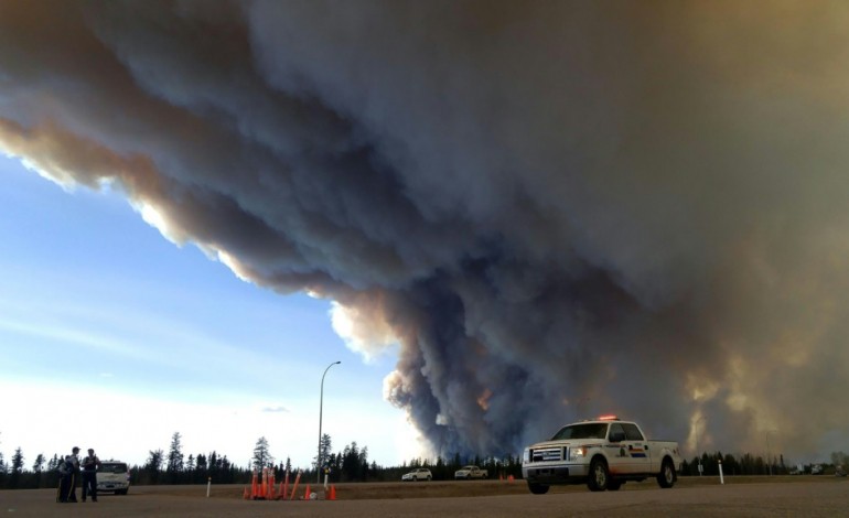 Fort McMurray (Canada) (AFP). Canada: feux toujours violents à Fort McMurray, premier bilan des dommages