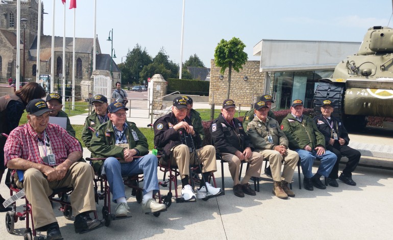 12 vétérans Américains en Normandie, sur les traces de leur passé