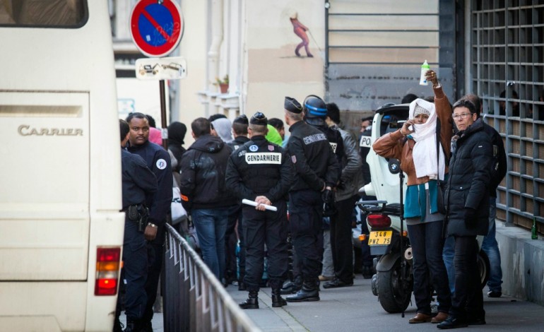 Paris (AFP). "De nombreux médecins se livrent à un racket" auprès des migrants, selon la Cimade