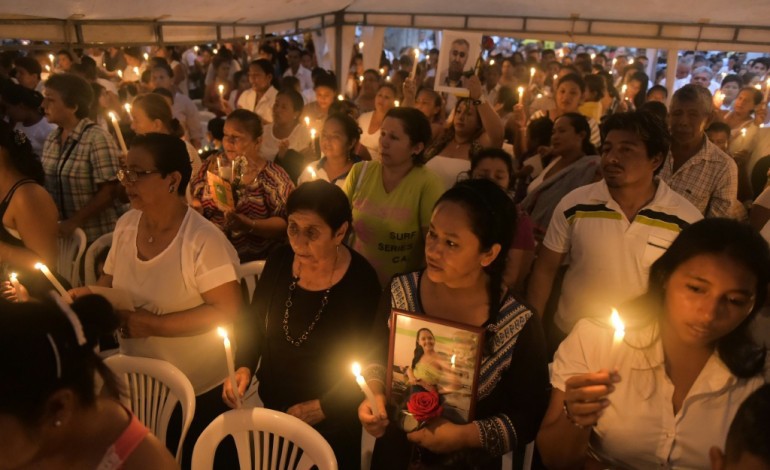 Pedernales (Equateur) (AFP). Séisme en Equateur: un mois après, le pays compte encore ses morts