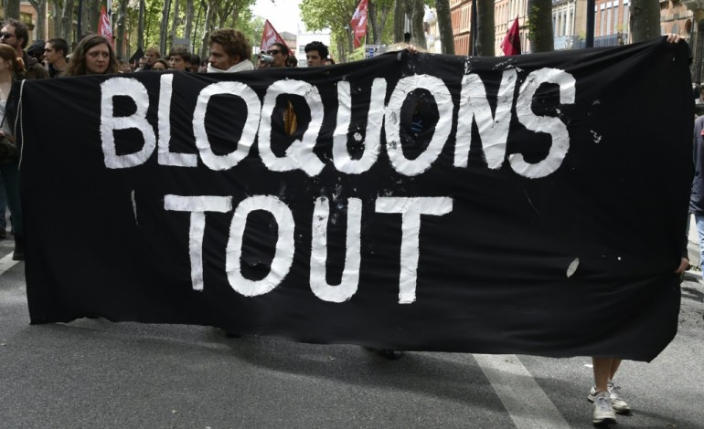 Paris (AFP). Loi travail: la CGT appelle au blocage des raffineries