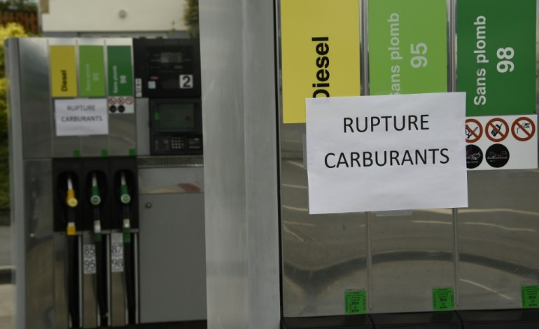 Rennes (AFP). Blocage de dépôts pétroliers: quelques difficultés d'approvisionnement en carburant dans l'ouest
