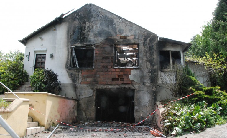 Un pavillon ravagé par les flammes, près de Rouen : enquête ouverte