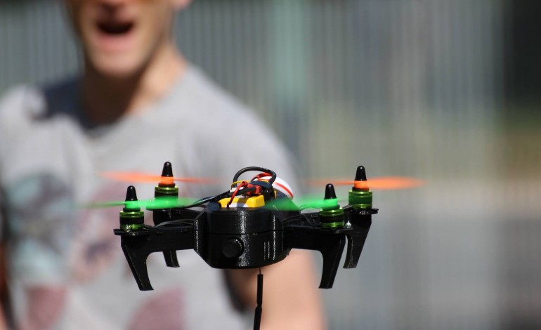 Course de drones entre des écoles d'ingénieurs à l'aéroport de Rouen