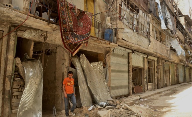 Alep (Syrie) (AFP). Alep, la ville aux vitres brisées