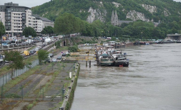 Crues en Seine-Maritime : stationnement interdit, trémies fermées, vigilance importante