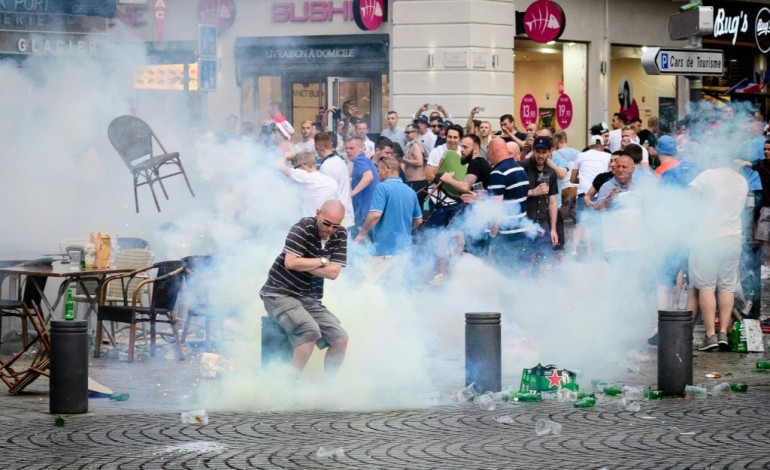 Marseille (AFP). Euro-2016: 7 interpellations après des heurts à Marseille