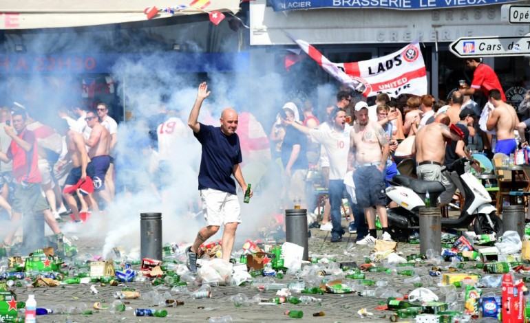 Marseille (AFP). Euro-2016: nouveaux incidents au Vieux-Port de Marseille 