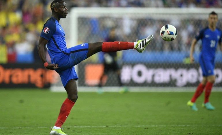 Clairefontaine-en-Yvelines (France) (AFP). Euro-2016: des ajustements s'imposent dans l'équipe de France
