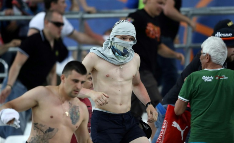Paris (AFP). Euro-2016: Suspension avec sursis de la Russie, qui sera exclue en cas de nouvel incident dans un stade