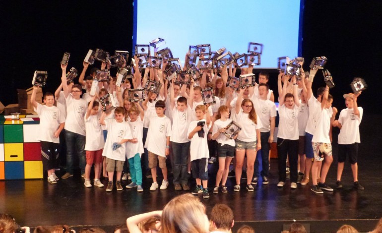 Orne : les collégiens de Gacé perdent leur titre de champions de France de Rubik's Cube
