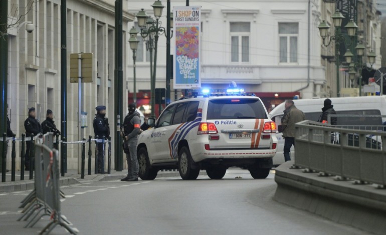 Bruxelles (AFP). Belgique/terrorisme: des dizaines de perquisitions, 12 personnes en garde à vue