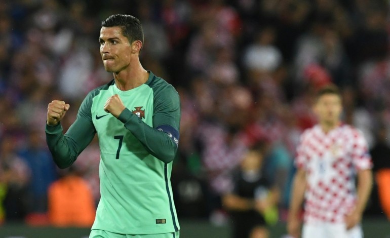 Paris (AFP). Euro-2016 - Ronaldo, Bale, Lewandowski: déjà trois stars en quarts