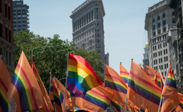 New York (AFP). Les victimes d'Orlando honorées à la Gay Pride de New York