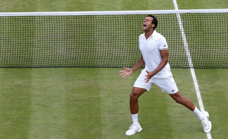 Wimbledon (Royaume-Uni) (AFP). Wimbledon: Tsonga rejoint Gasquet après un marathon contre Isner 