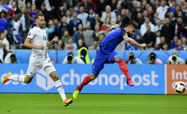 Saint-Denis (AFP). Euro-2016: Giroud ouvre le score pour la France contre l'Islande