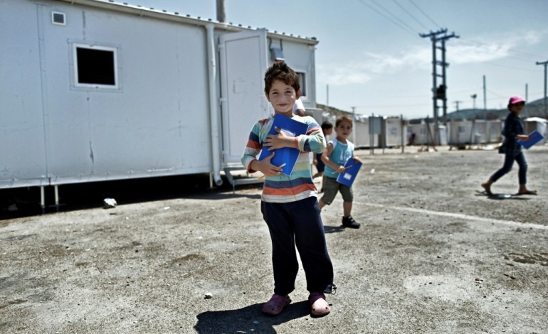 Skaramangas (Grèce) (AFP). Réfugiés: pas de vacances scolaires pour les enfants