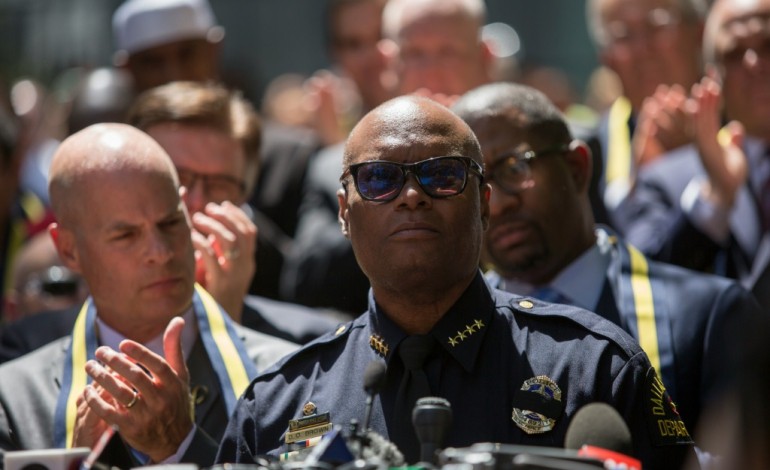 Dallas (Etats-Unis) (AFP). Tuerie de Dallas: David Brown, un policier à la voix qui porte