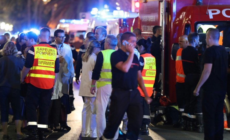 Nice (AFP). Attentat du 14 juillet à Nice: 84 morts sur la Promenade des Anglais