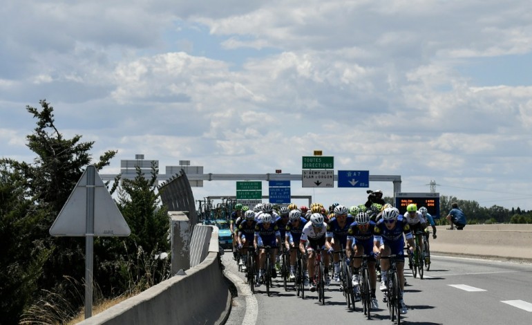 Vallon-Pont-d'Arc (France) (AFP). Tour de France: les sprinteurs près des Oiseaux pour la 14e étape