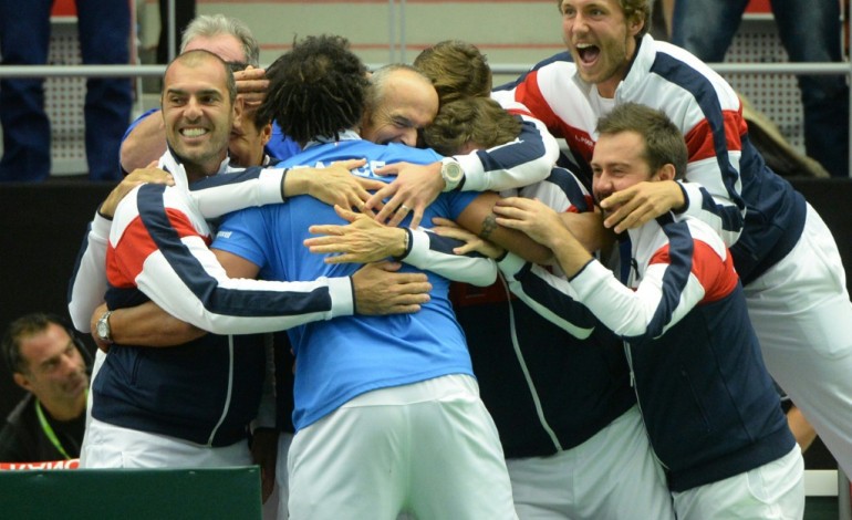 Trinec (République Tchèque) (AFP). Coupe Davis: la France passe en tête, la Croatie surprend les Etats-Unis