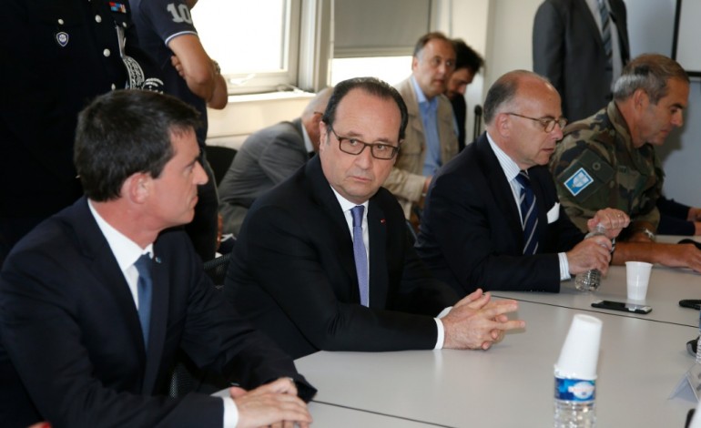 Paris (AFP). Hollande: "Tout sera mis en oeuvre pour protéger les Français" 