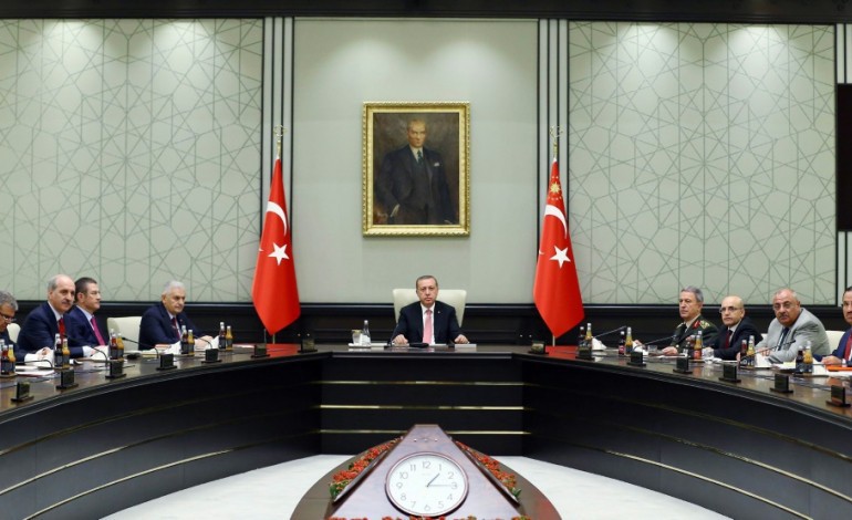 Istanbul (AFP). Turquie: des pays étrangers pourraient être impliqués dans le putsch, dit Erdogan