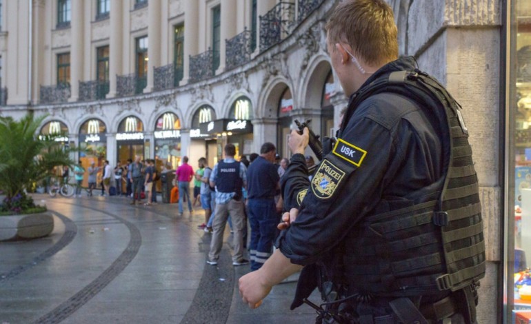 Munich (Allemagne) (AFP). Fusillade de Munich: 6 morts et plusieurs blessés graves