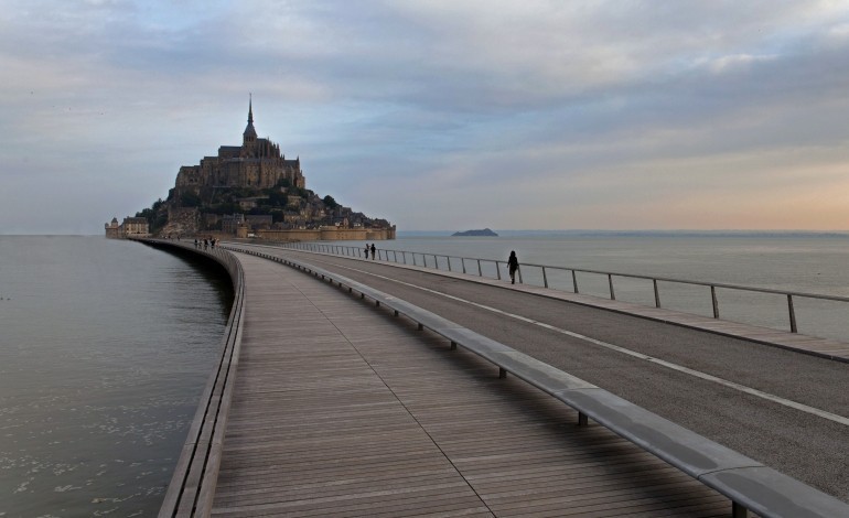 Etat d'urgence: sécurité renforcée au Mont-Saint-Michel