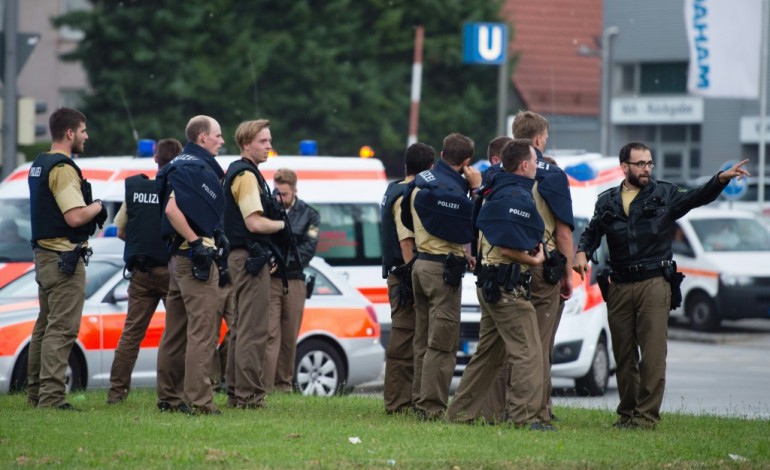 Munich (Allemagne) (AFP). Fusillade de Munich: "Le lien est évident" avec le tueur norvégien Breivik