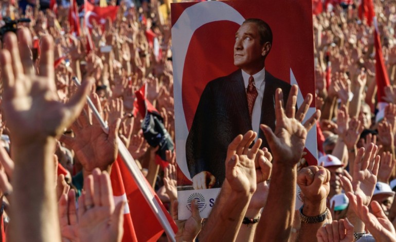 Istanbul (AFP). Turquie: Erdogan rencontre l'opposition au lendemain d'une  manifestation 