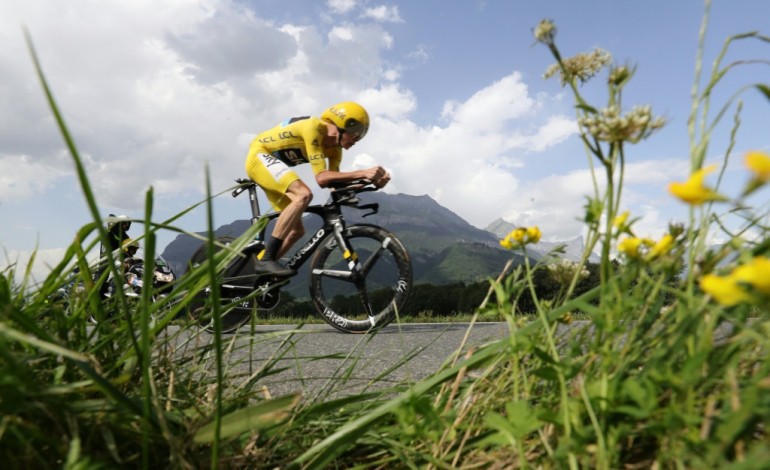 PARIS (AFP). Tour de France: Froome continue de grimper