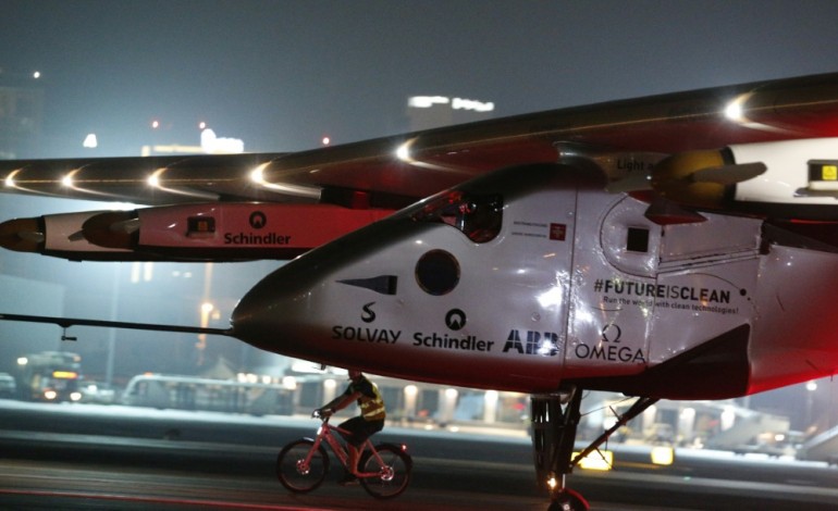 Abou Dhabi (AFP). L'avion Solar Impulse 2 a bouclé avec succès un tour du monde historique