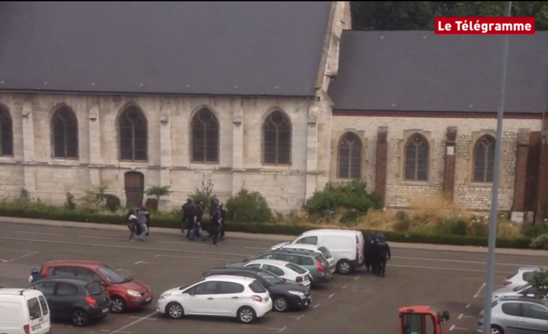 Attentat à l'église de Saint-Etienne-du-Rouvray : la vidéo impressionnante de l’intervention de la BRI