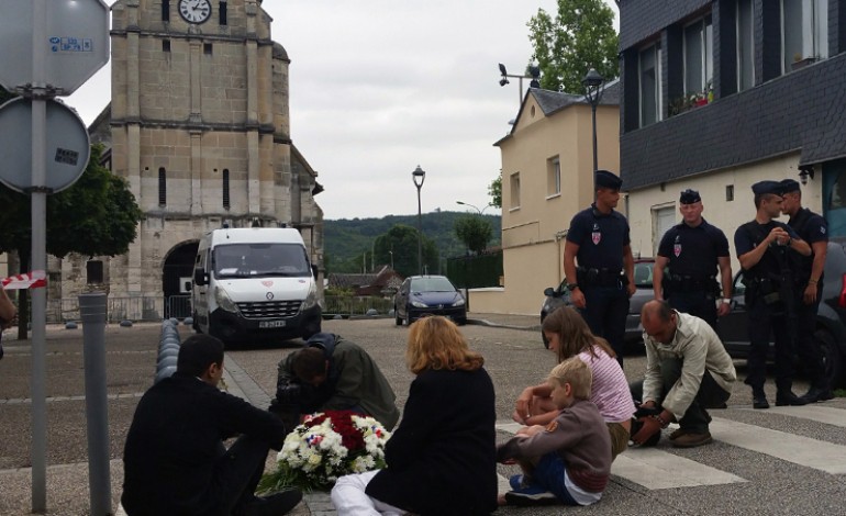 Prêtre égorgé à Saint-Etienne-du-Rouvray : des prières pour la Paix organisées dans la Manche
