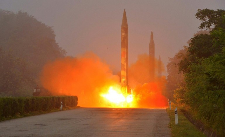 Séoul (AFP). La Corée du Nord tire un nouveau missile en mer du Japon