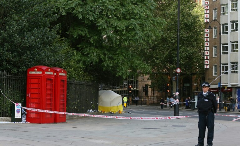 Londres (AFP). Attaque au couteau de Londres: la police évoque désormais un meurtre