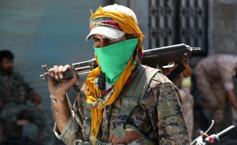 Minbej (Syrie) (AFP). Minbej: Les antijihadistes traquent les derniers membres de l'EI