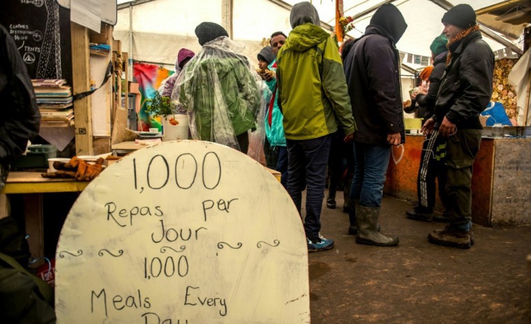 Lille (AFP). Le juge administratif rejette la demande de l'Etat de fermer les échoppes de la "jungle" de Calais