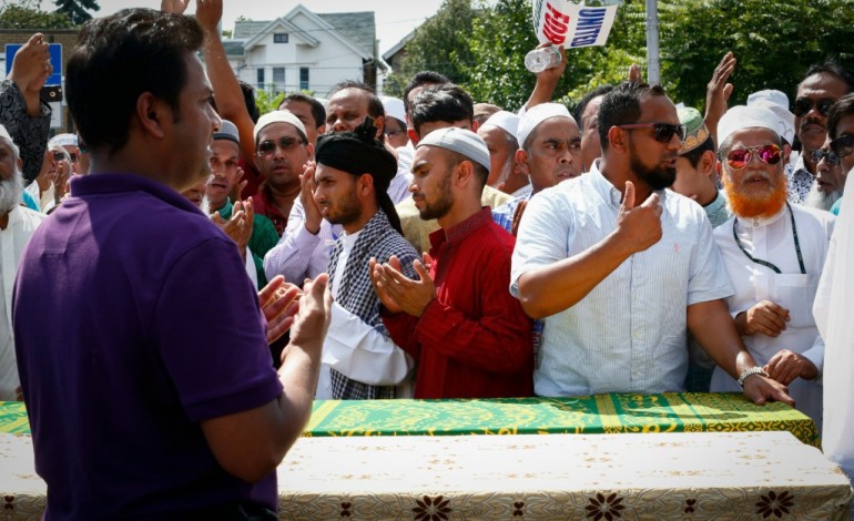 New York (AFP). Meurtre d'un imam à New York: un suspect en détention 