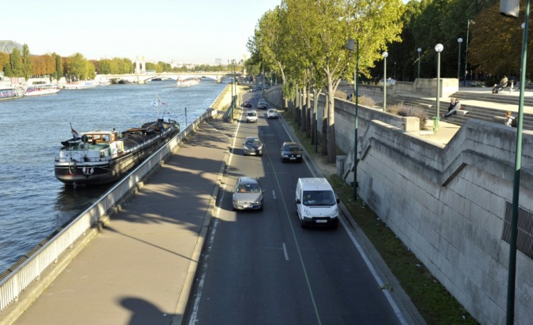 Paris (AFP). Paris: Hidalgo veut piétoniser les voies sur berge malgré l'enquête publique