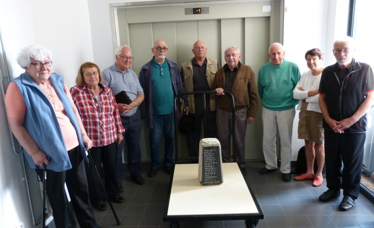 Les anciens instits font don... de leur pierre tombale au musée de l'Education de Rouen