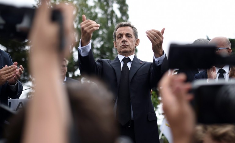 Paris (AFP). Sarkozy pour une primaire sans "pugilat" à droite