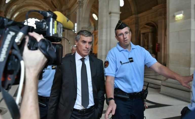 Paris (AFP). Procès Cahuzac: la piste de l'argent au menu de la 2ème journée