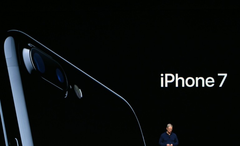 San Francisco (AFP). Apple dévoile ses nouveaux iPhone sans prise jack pour les écouteurs