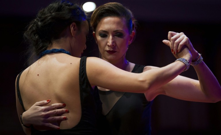 Buenos Aires (AFP). Un tango d'un genre nouveau vient bousculer les codes machos